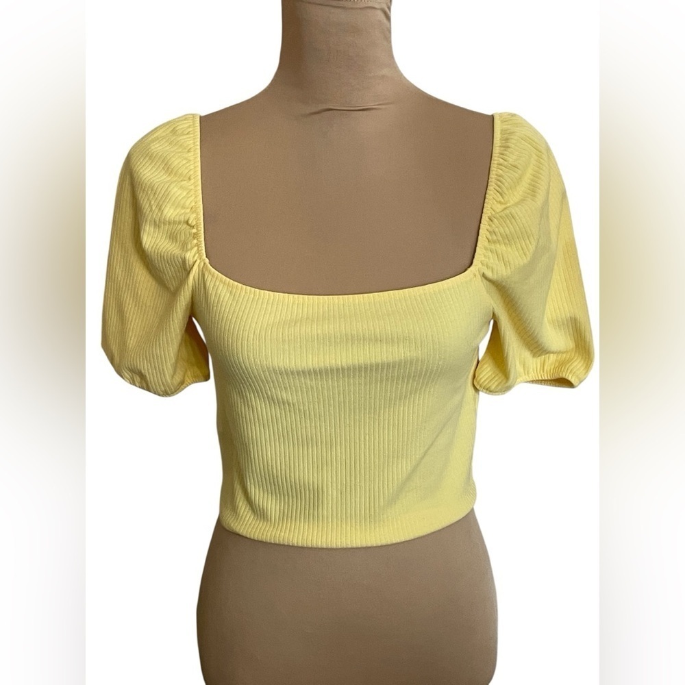 Double Zero Boutique Yellow Puff Sleeve Top NWT Sz Large